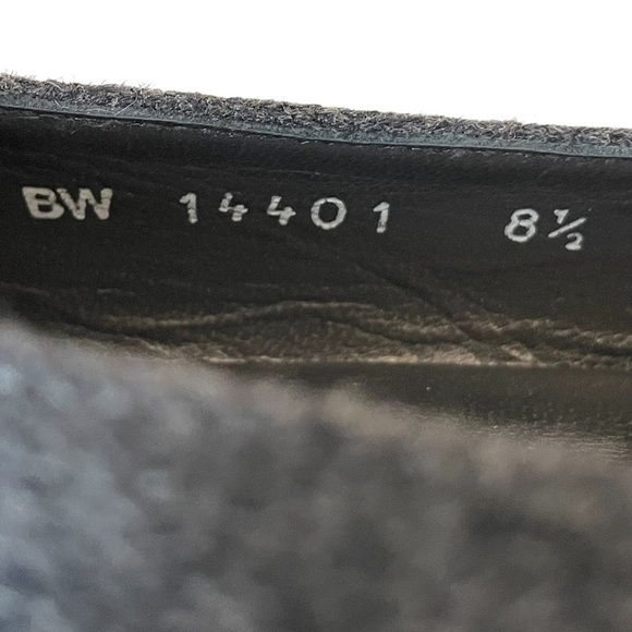 Stuart Weitzman Gray Flannel Pointed Toe Slip On Low Wedge Loafer Shoes Sz 8.5 - Picture 12 of 12